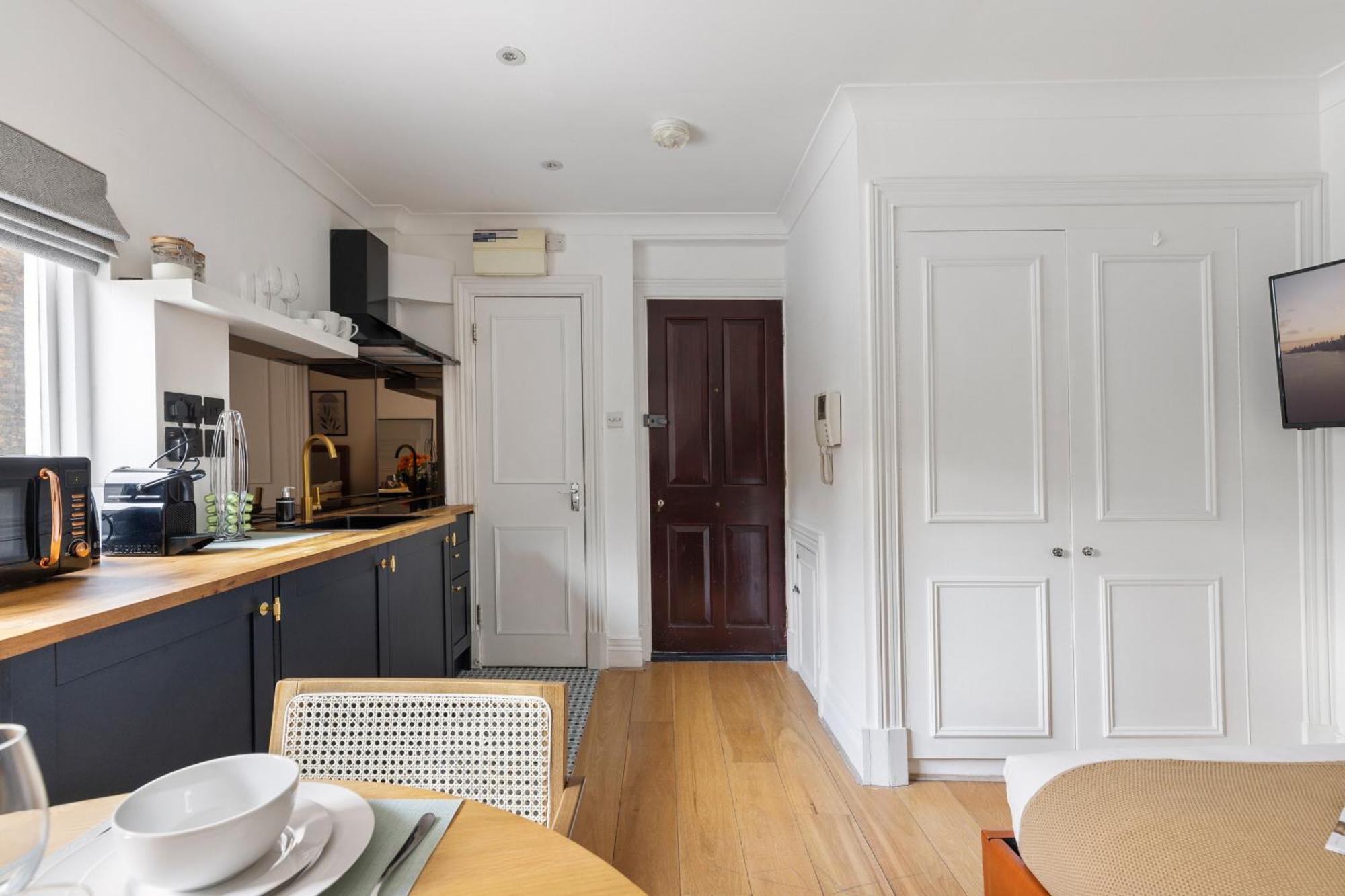 Luxurious Studio Retreat - La Reserve Knightsbridge Londen Buitenkant foto