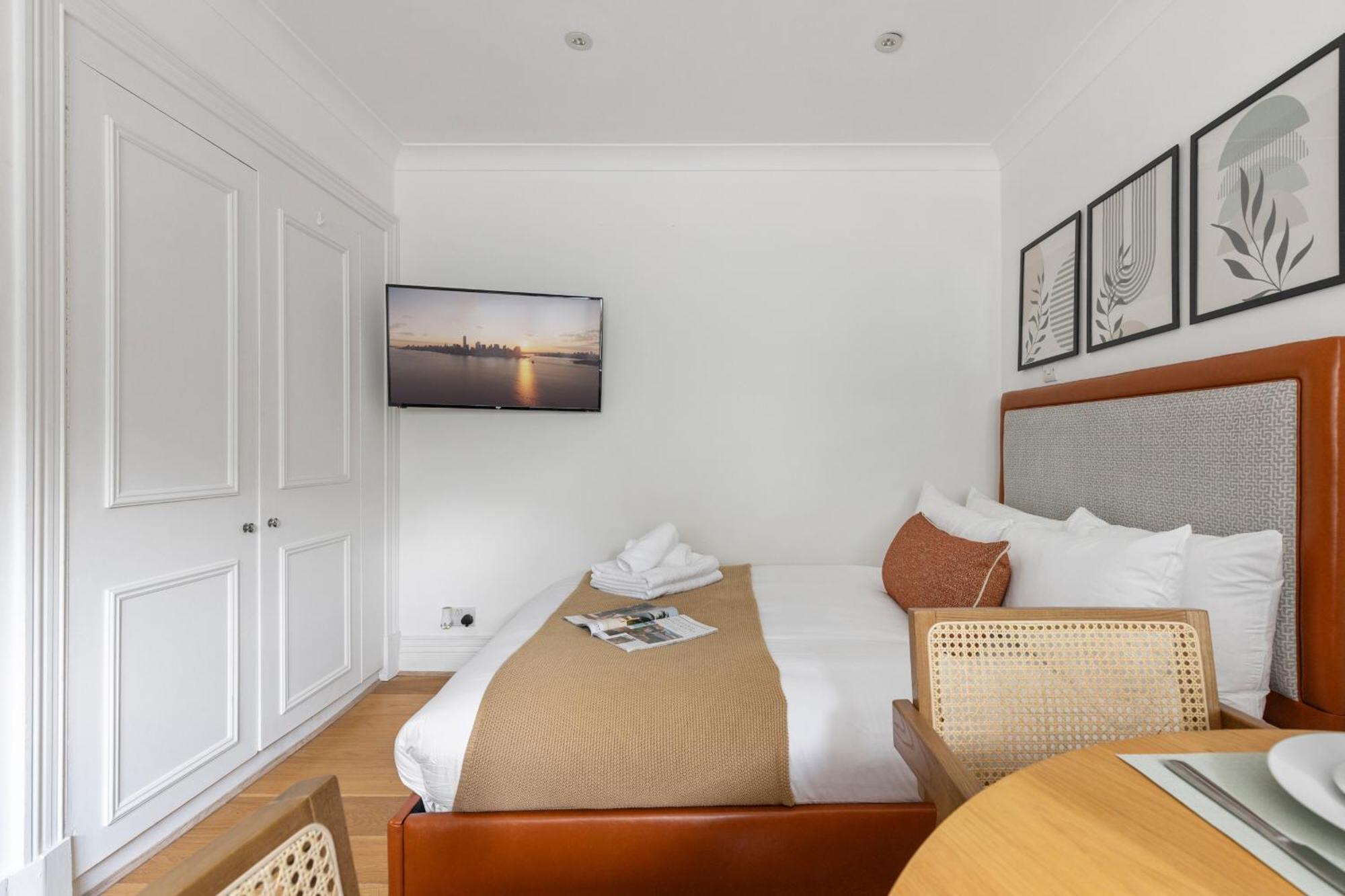 Luxurious Studio Retreat - La Reserve Knightsbridge Londen Buitenkant foto